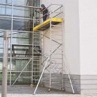 Zarges Multitower 1T Z600 Professional alumínium gurulóállvány kitámasztókkal 1.80x0.75m járólappal 200mm-es állítható kerékkel - 4.5 m munkamagasság